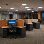 Live chat system enabling real-time customer communication